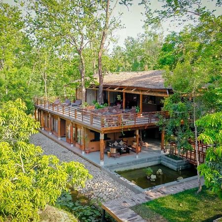 Miraaya Wellness And Golf Resort Chitwan Zewnętrze zdjęcie