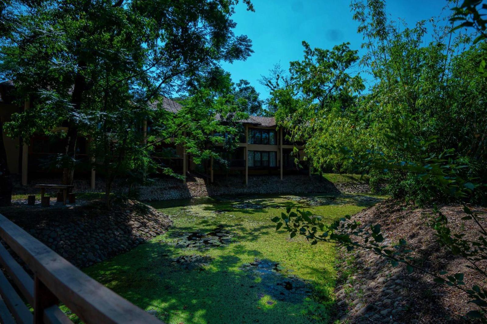 Miraaya Wellness And Golf Resort Chitwan Zewnętrze zdjęcie