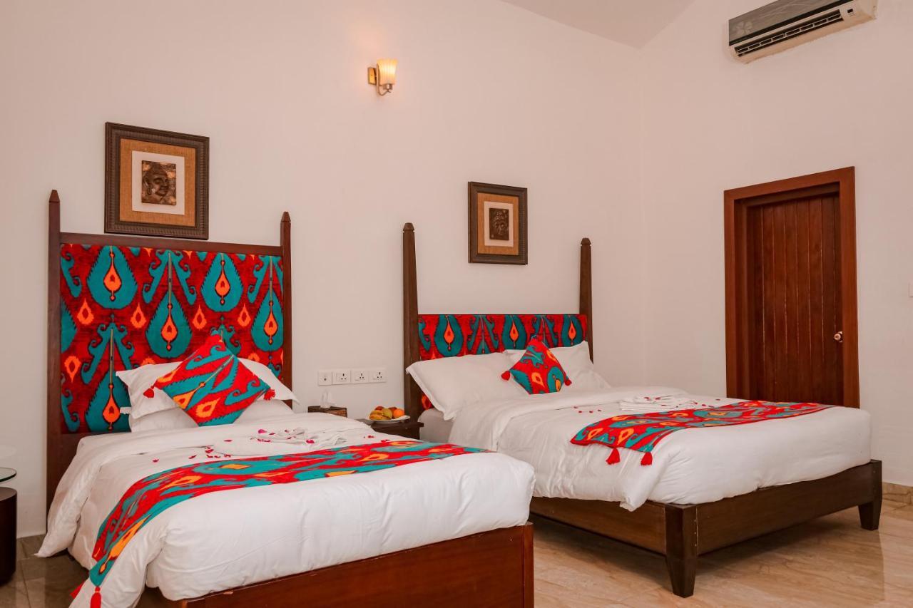 Miraaya Wellness And Golf Resort Chitwan Zewnętrze zdjęcie