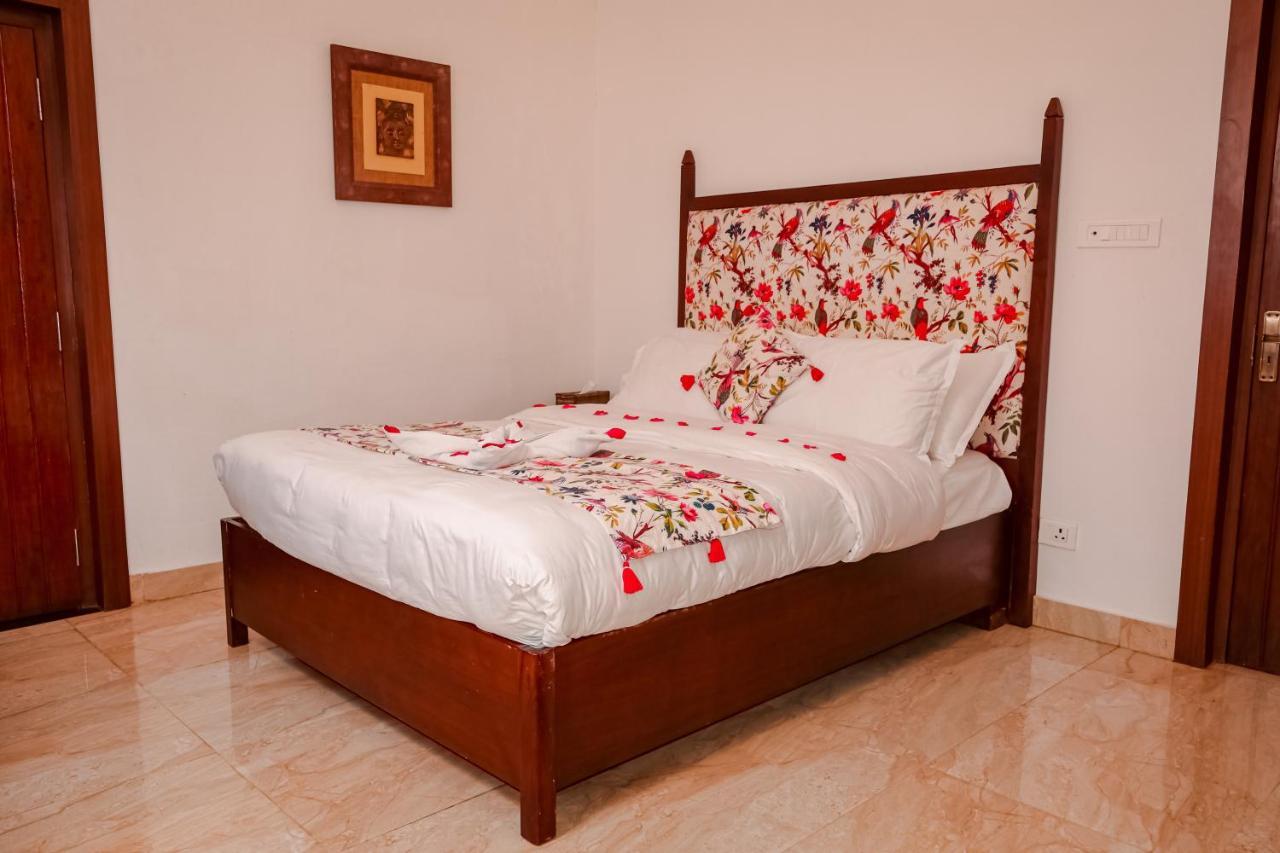 Miraaya Wellness And Golf Resort Chitwan Zewnętrze zdjęcie